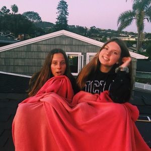 Meet your Posher, Isabella